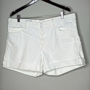 GAP Sexy Boyfriend Shorts White Denim Size 33 Tall